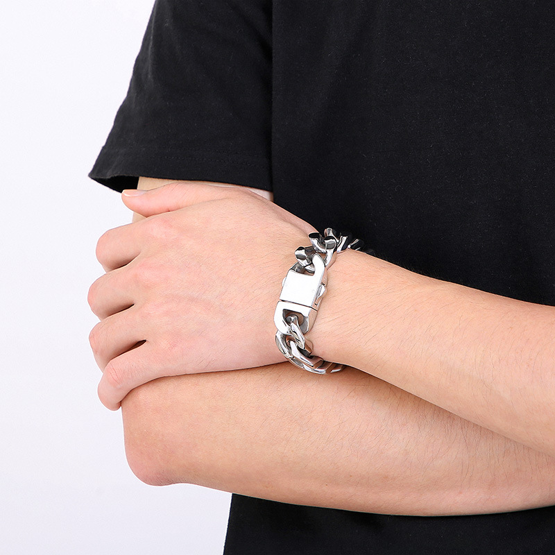 สร้อยข้อมือโซ่โค้งสไตล์คิวบาแน - Ceramic Link Bracelet บทวิจารณ์และราคา